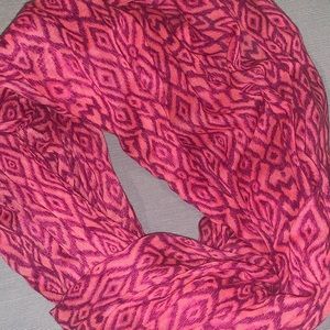 American Eagle Infinity Scarf